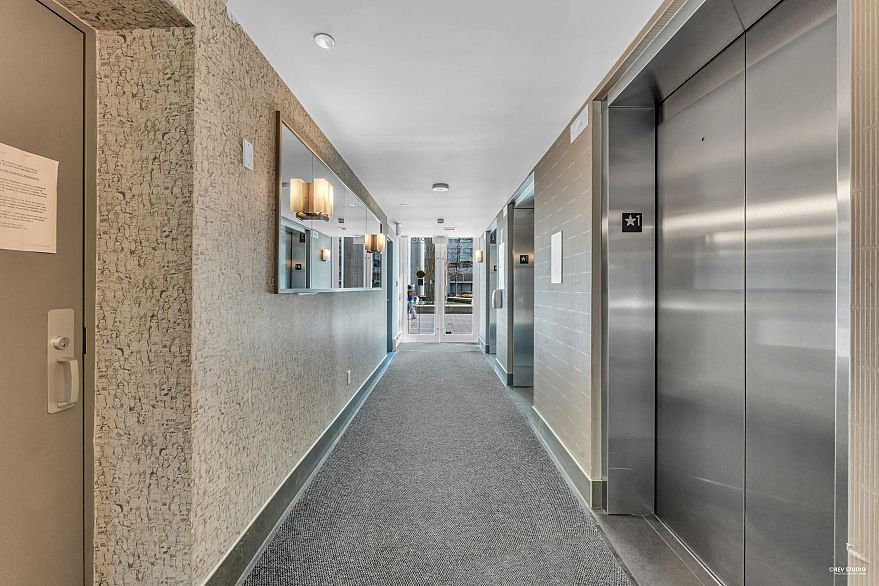 1703 1618 Quebec Street