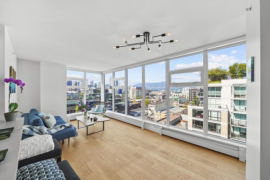 1205 188 Keefer Street