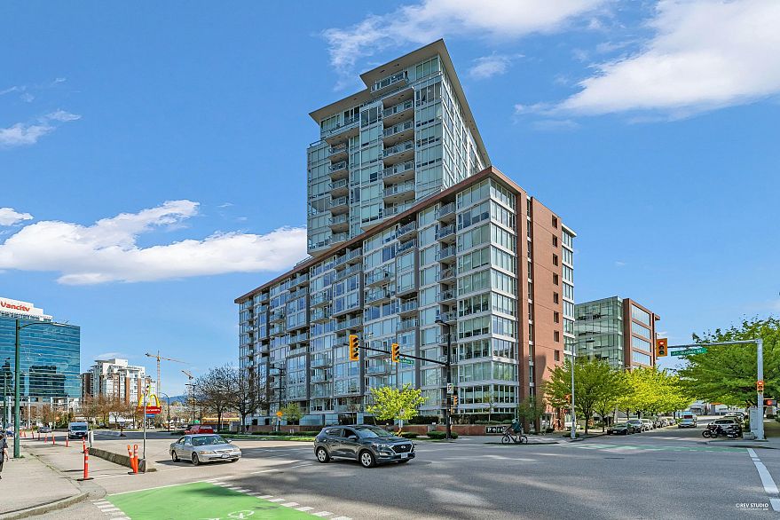 1703 1618 Quebec Street