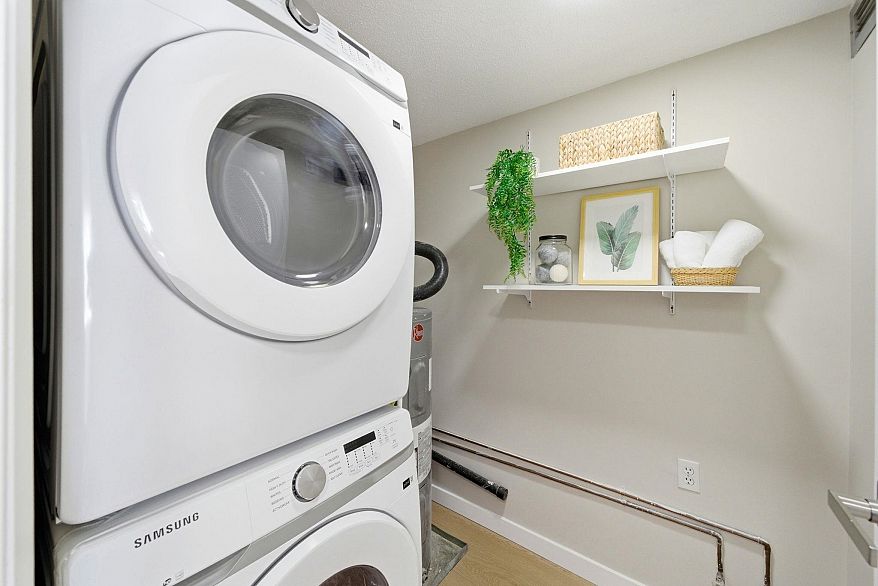 702 1771 Nelson Street