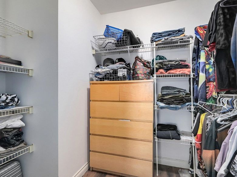 3 8420 Jellicoe Street