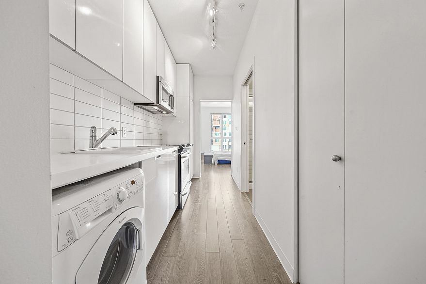 508 138 E Hastings Street