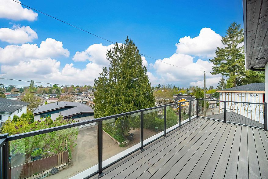 5593 Fleming Street