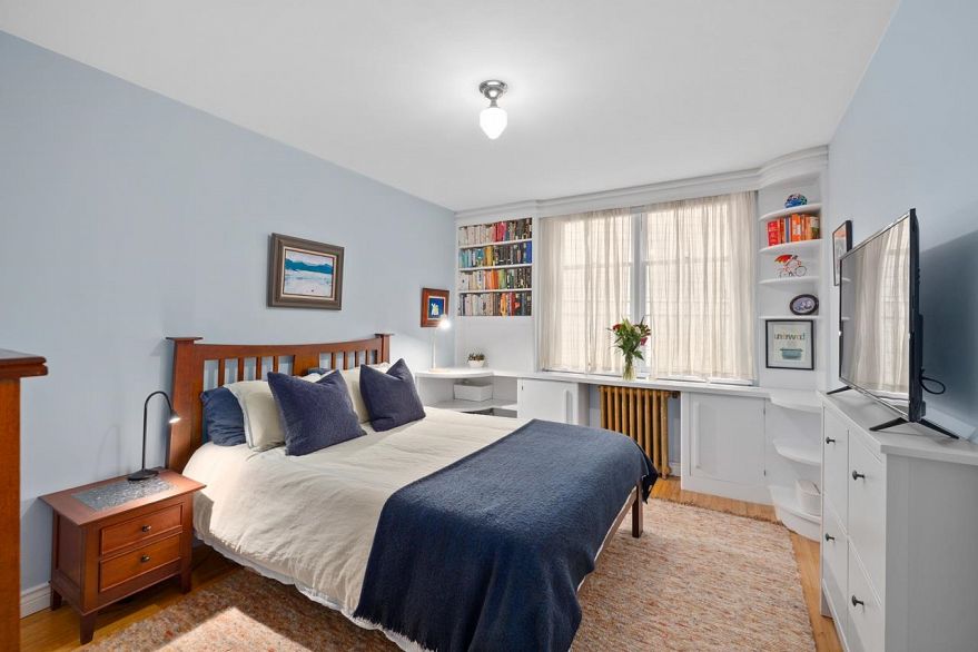 204 1565 Burnaby Street