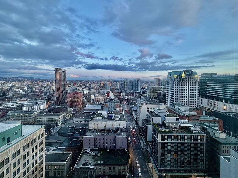 2609 438 Seymour Street