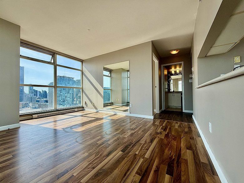 2609 438 Seymour Street