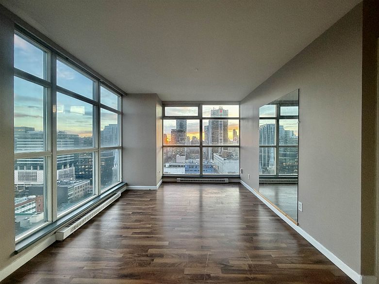 2609 438 Seymour Street