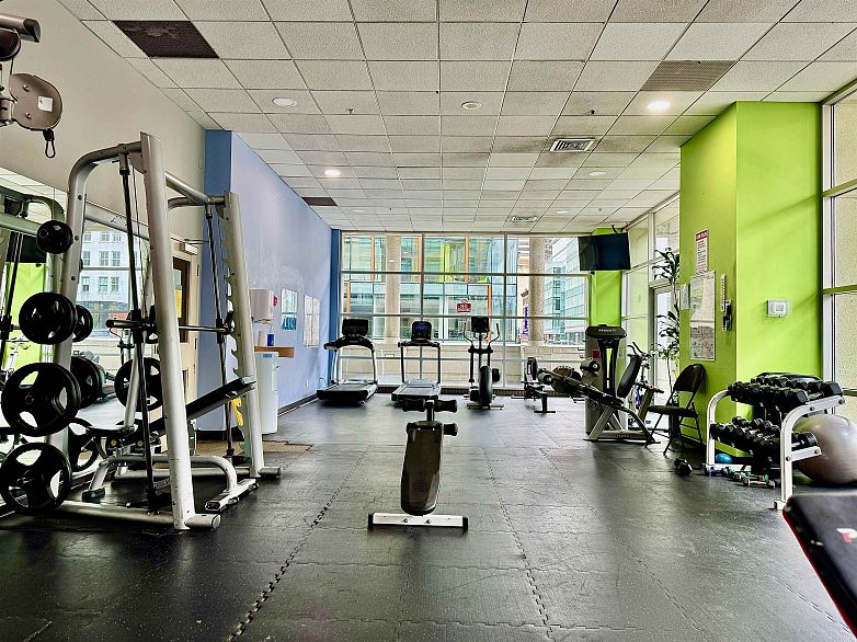 2609 438 Seymour Street