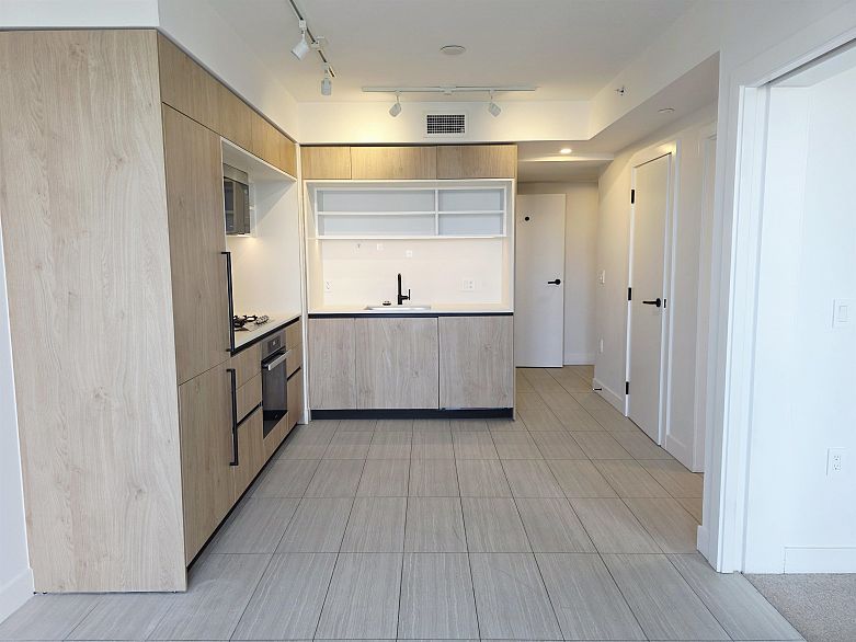 2405 5058 Joyce Street