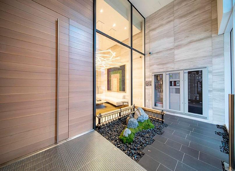 2405 5058 Joyce Street