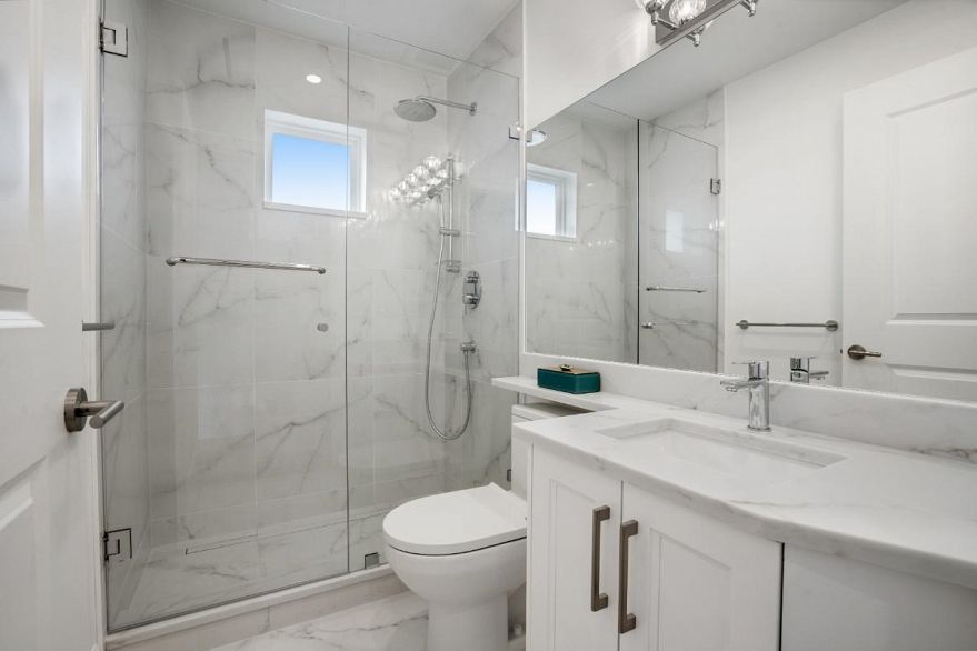 2012 W 15th Avenue