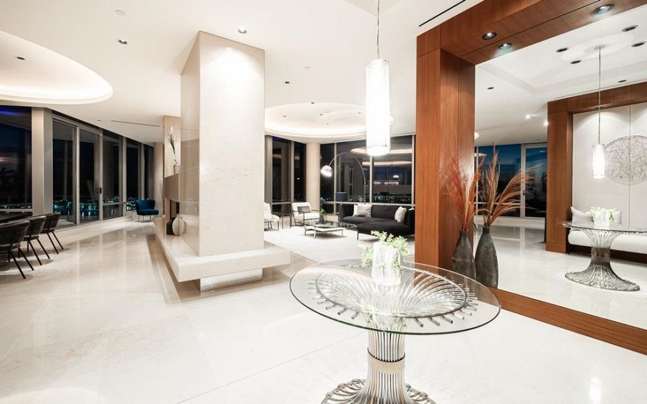 PH4201 1077 W Cordova Street