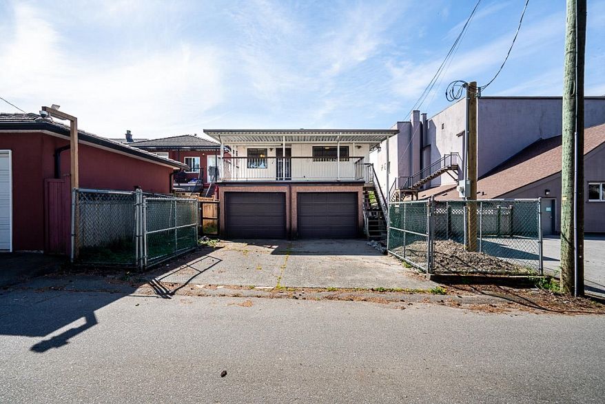 4332 Victoria Drive