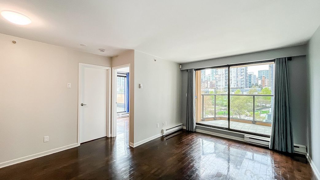 506 488 Helmcken Street