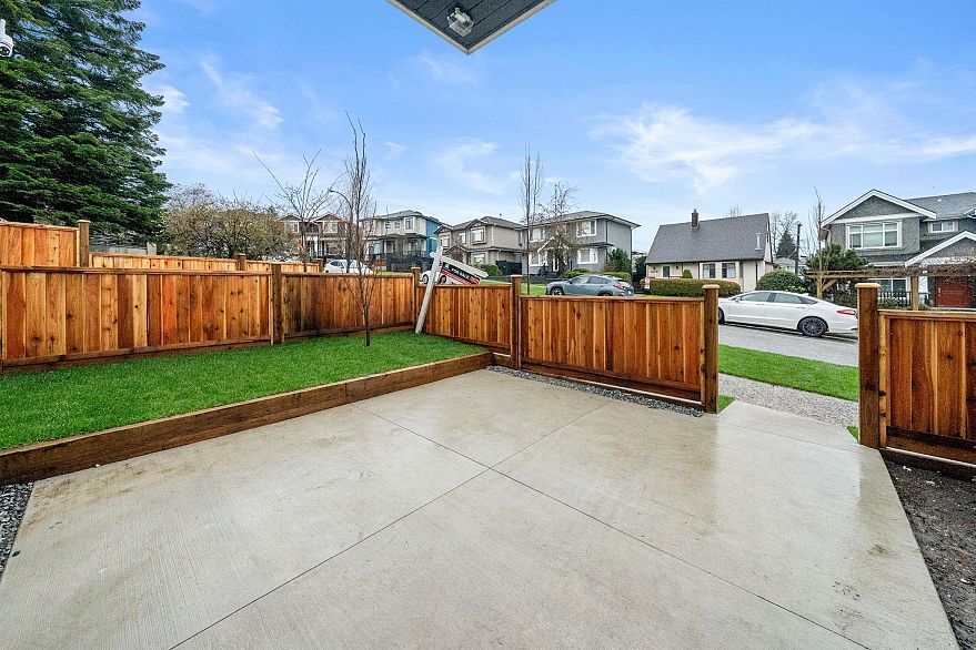 1 3581 Haida Drive