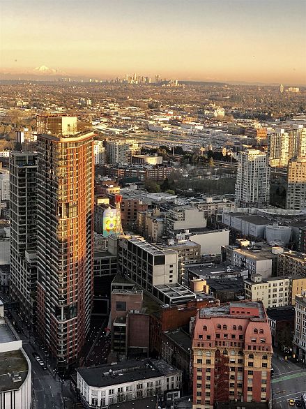 2609 438 Seymour Street