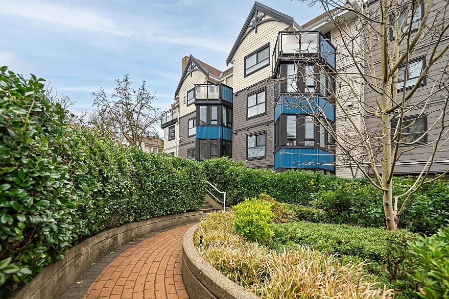 PH7 2405 Kamloops Street