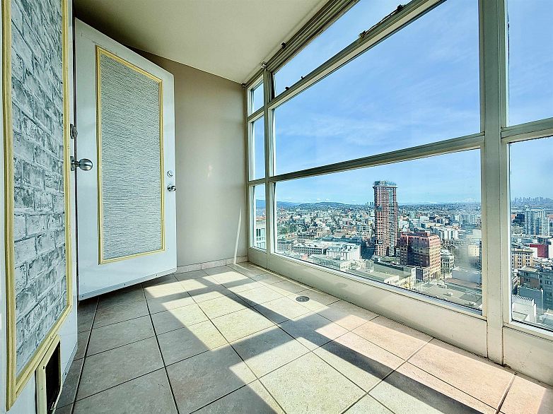 2609 438 Seymour Street