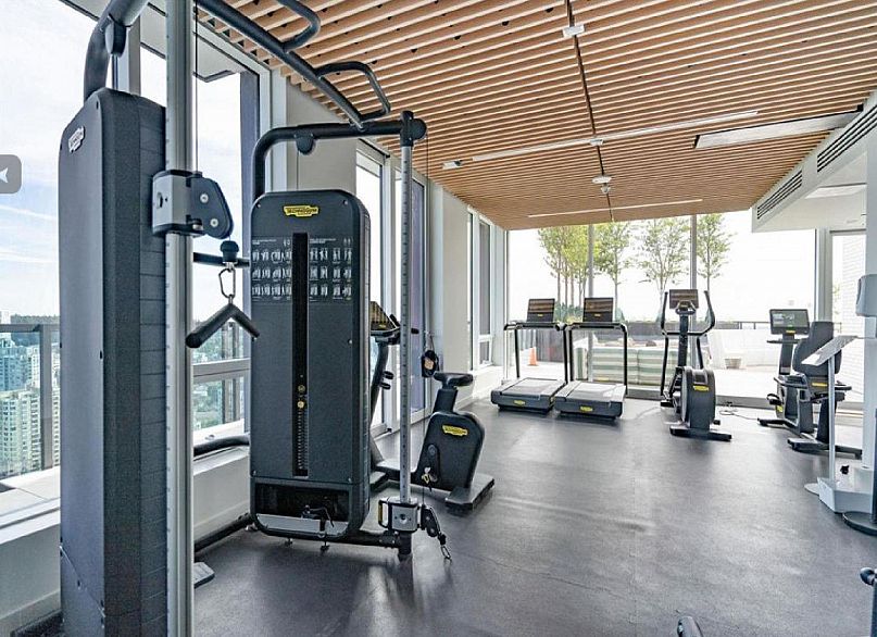 2405 5058 Joyce Street