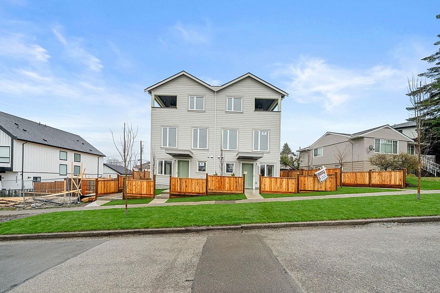 1 3581 Haida Drive