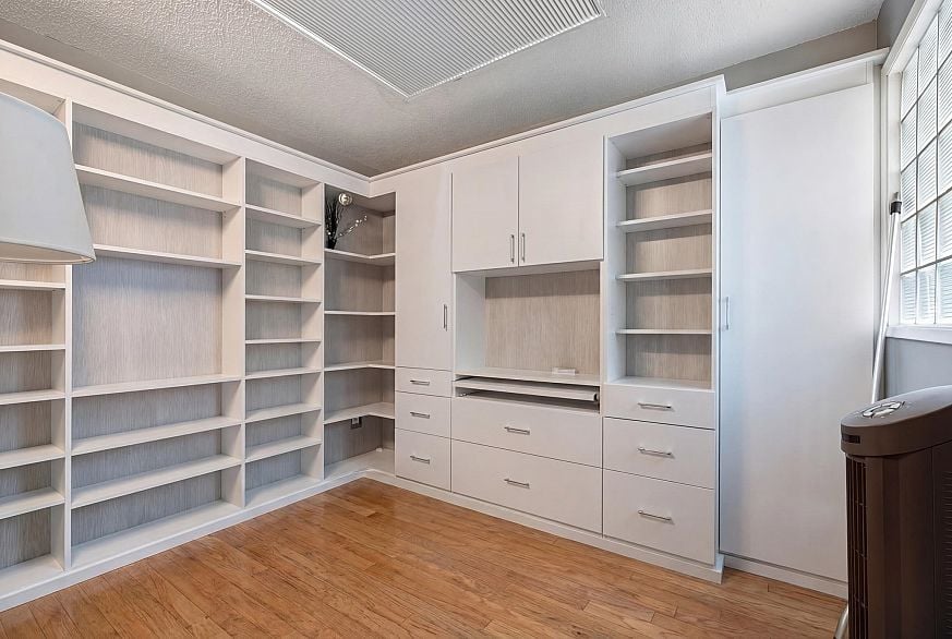 306 1345 W 4th Avenue