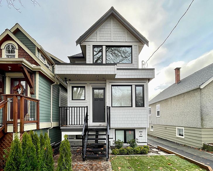 162 E 43rd Avenue