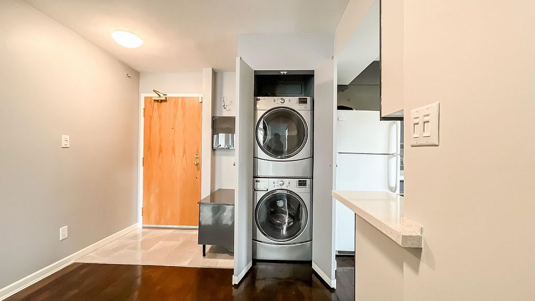 506 488 Helmcken Street