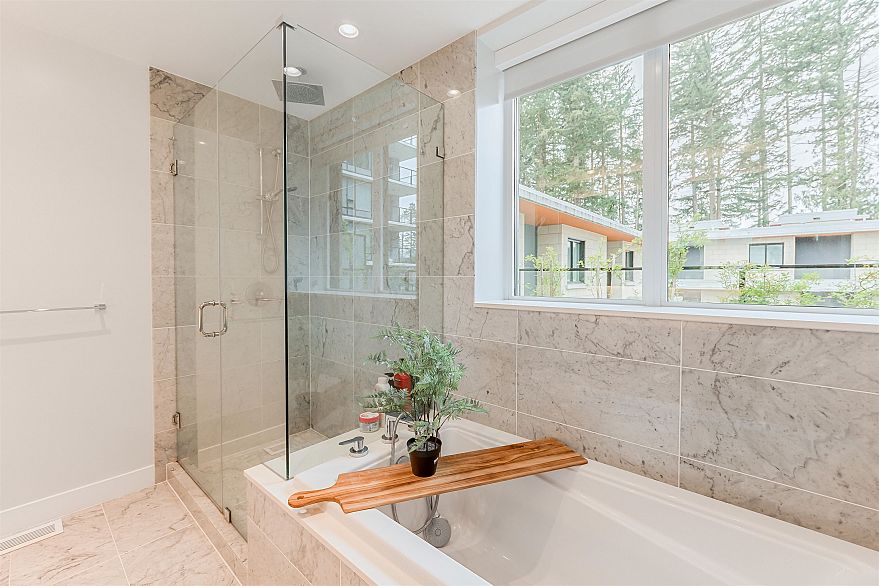 5336 University Boulevard