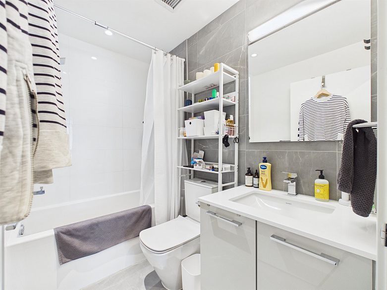 404 5289 Cambie Street