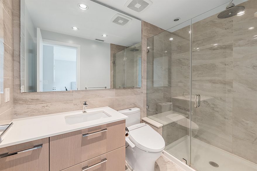 5336 University Boulevard