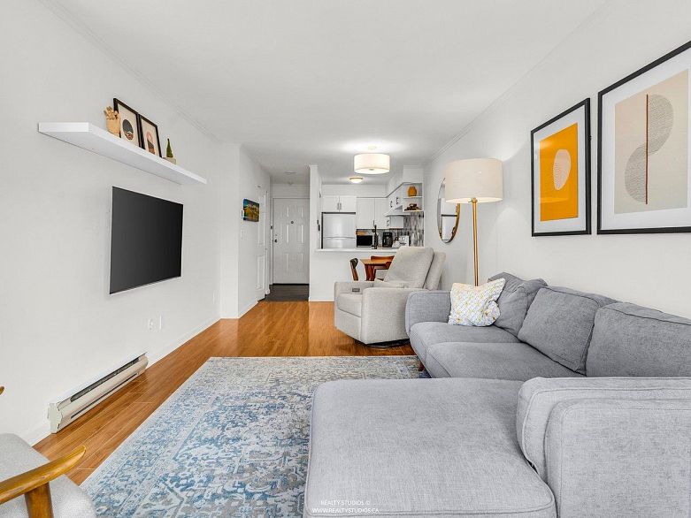 202 507 E 6th Avenue