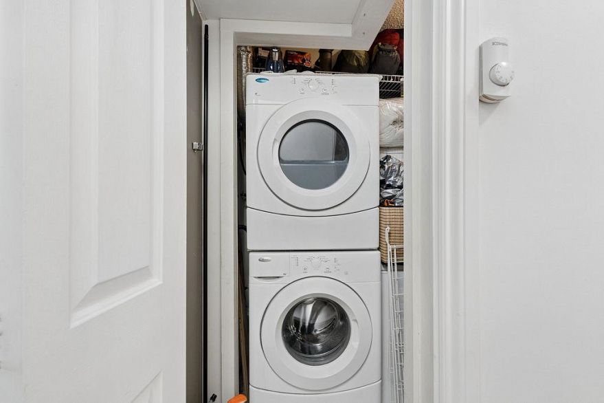 202 1220 Barclay Street