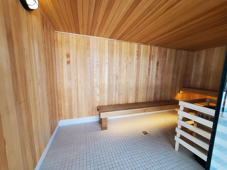 103 1470 Pennyfarthing Drive