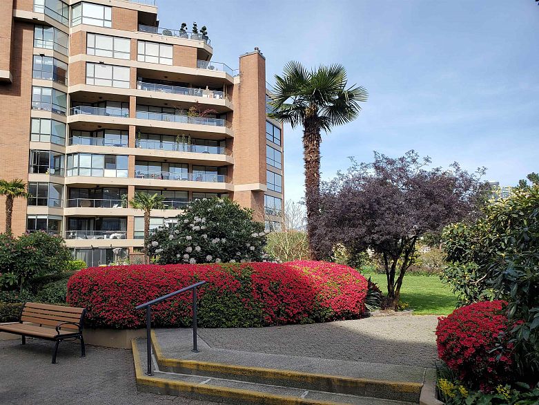 103 1470 Pennyfarthing Drive