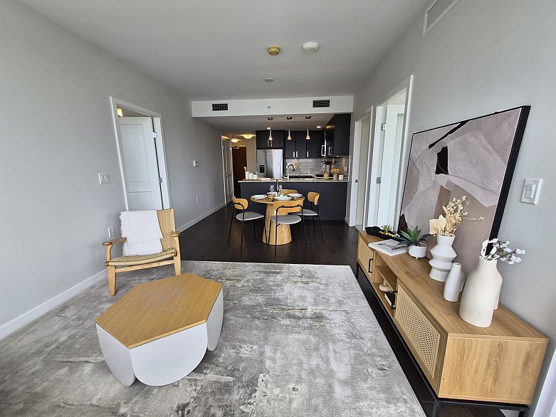 1606 1708 Ontario Street