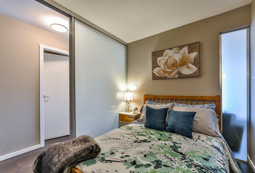 2104 999 Seymour Street