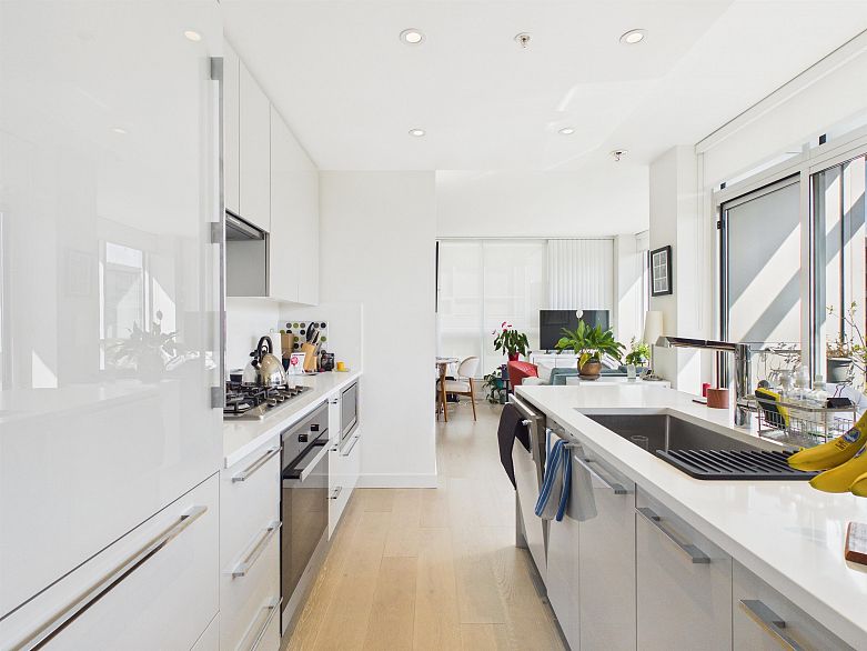 404 5289 Cambie Street