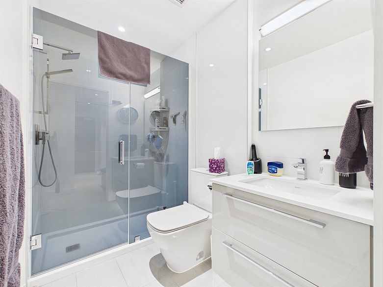 404 5289 Cambie Street