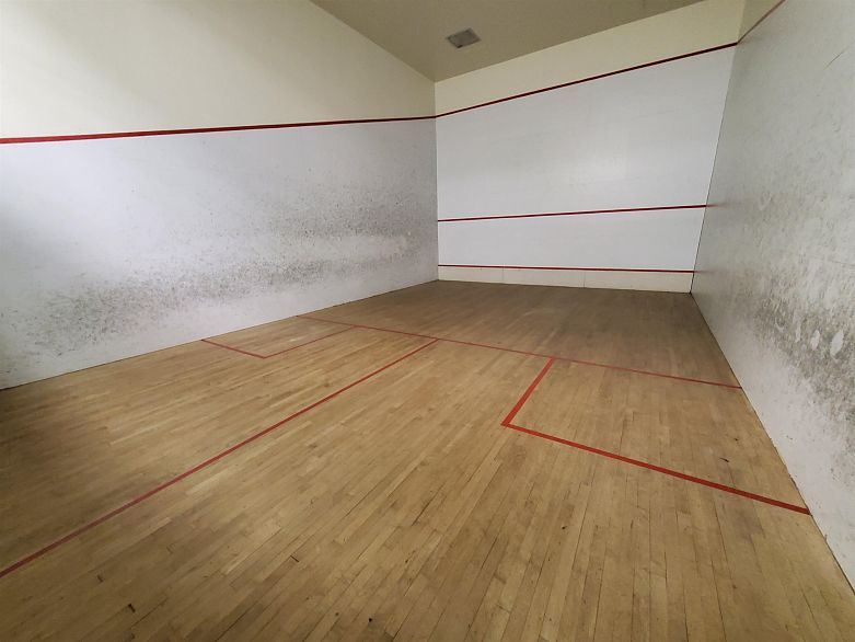 103 1470 Pennyfarthing Drive