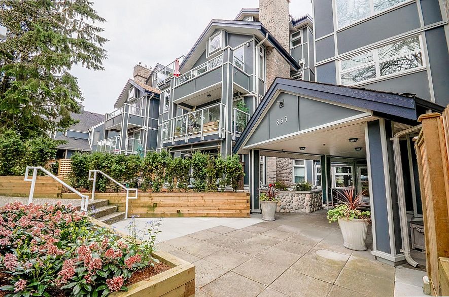 203 865 W 15th Avenue