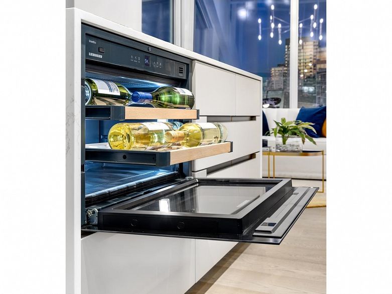 1002 2323 Fir Street