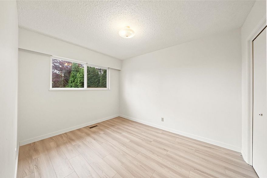 532 W 64th Avenue