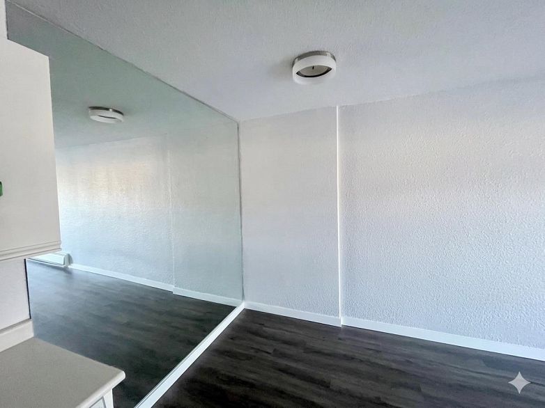 409 774 GREAT NORTHERN WAY, Vancouver BC V5T 1E1