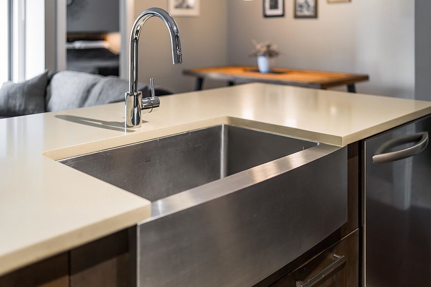 708 888 Homer Street