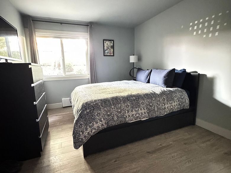 117 2416 W 3rd Avenue