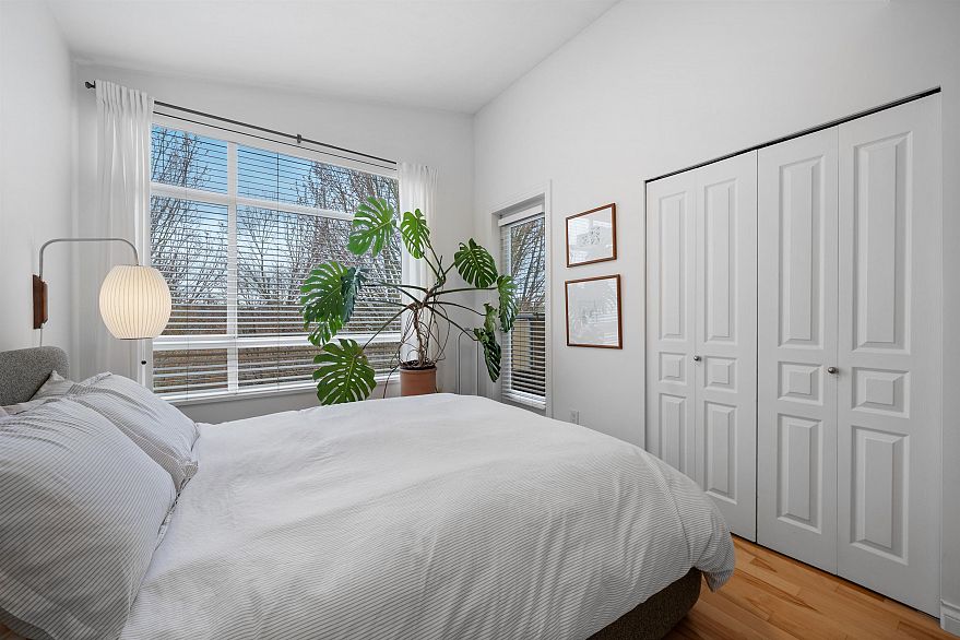 303 2688 Watson Street