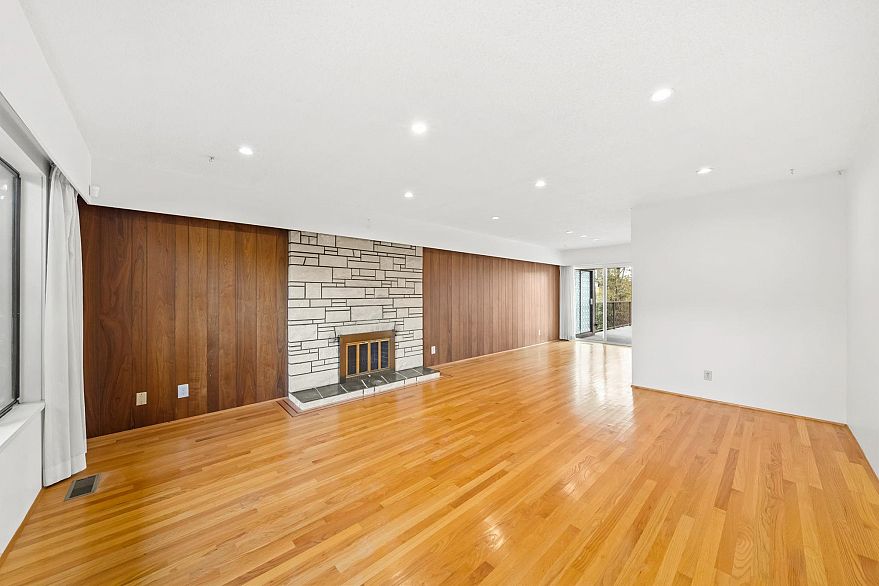 532 W 64th Avenue