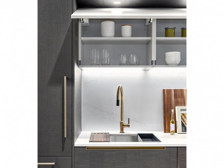 1102 2323 Street Street