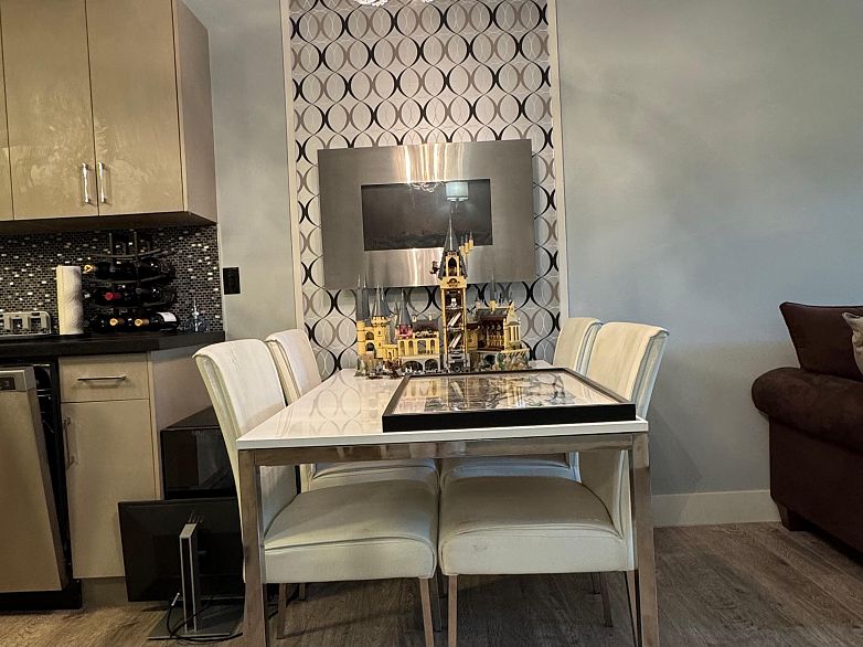 117 2416 W 3rd Avenue