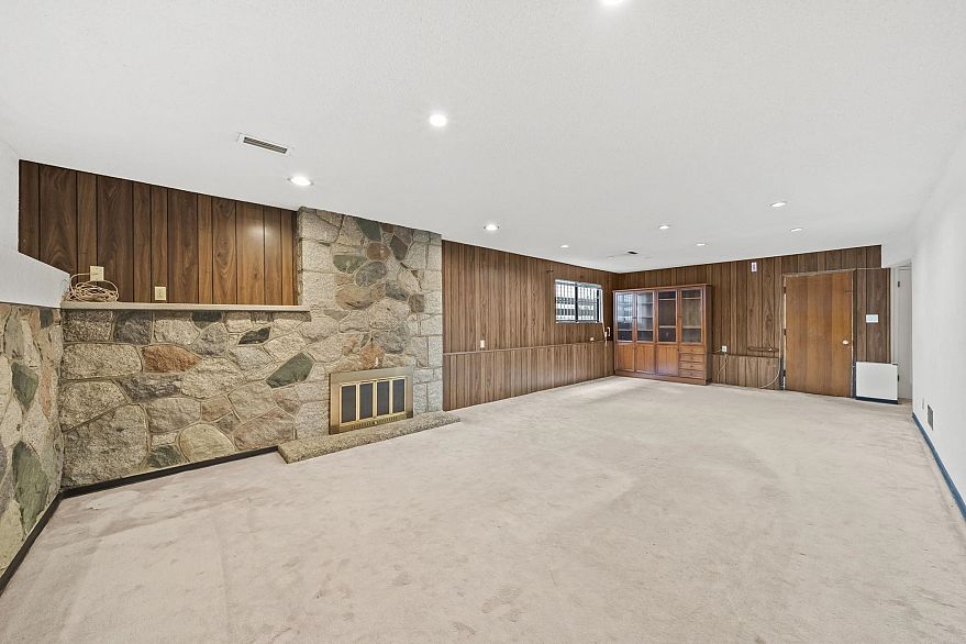 532 W 64th Avenue